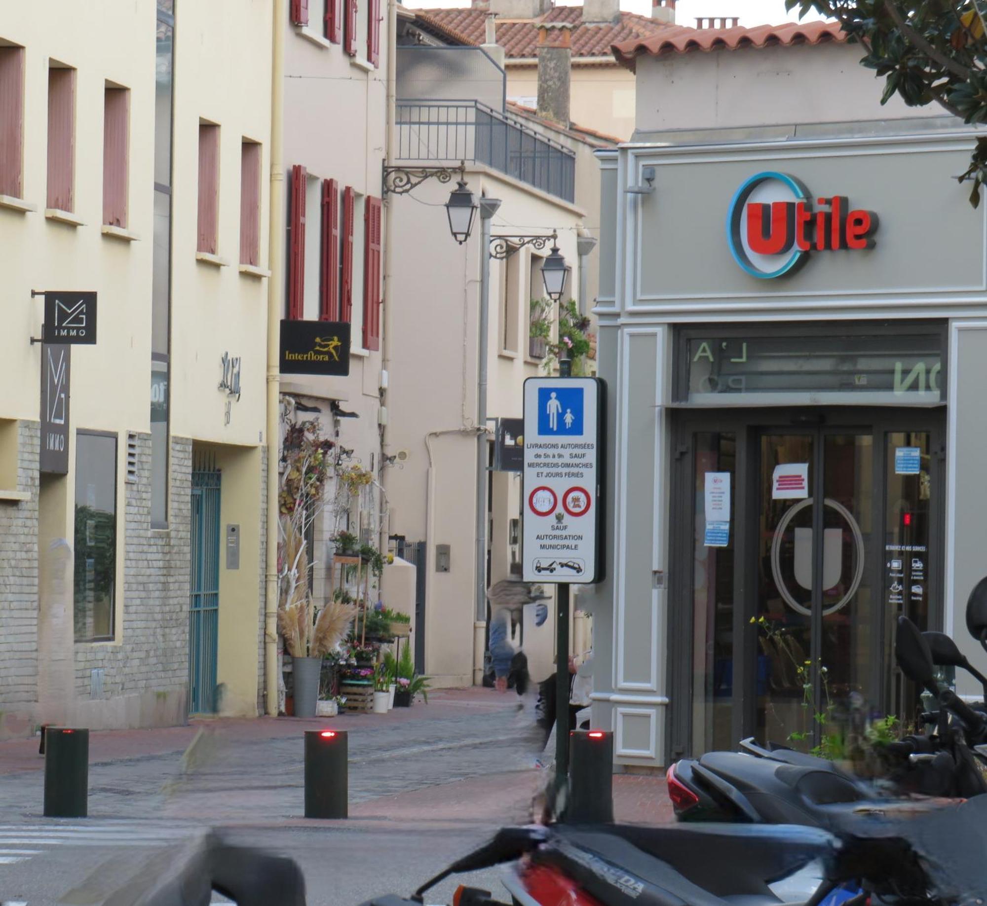 Sanary- La Vie Est Belle- Centre Ville 2 Minutes A Pied- Plage 5 Minutes Luaran gambar